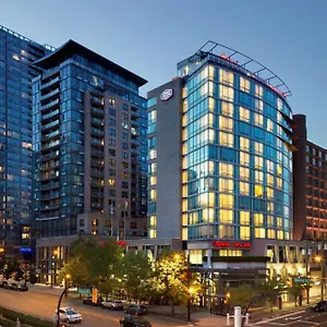 3* Hotel Hampton & Suites, By Hilton - Downtown