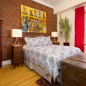 petite-auberge-les-bons-matins.hotels-in-montreal.org/