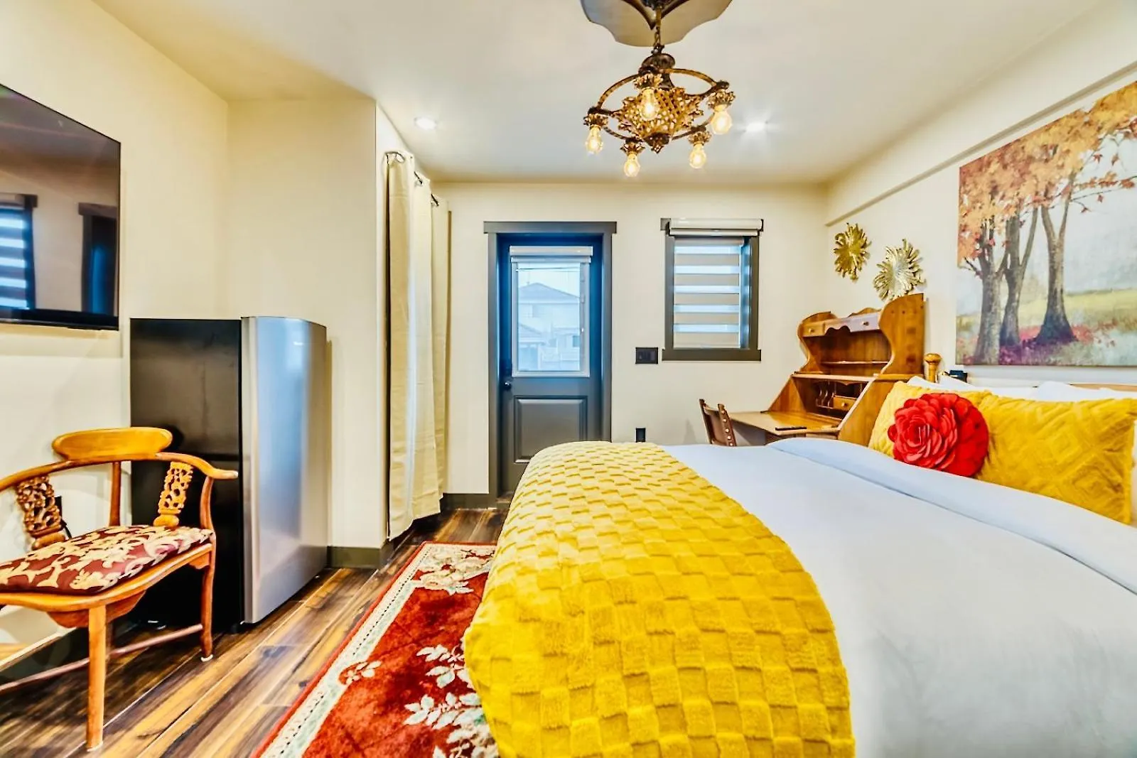 Neocolonial Nouveau Kensington Vacation Home فانكوفر بيت ضيافة