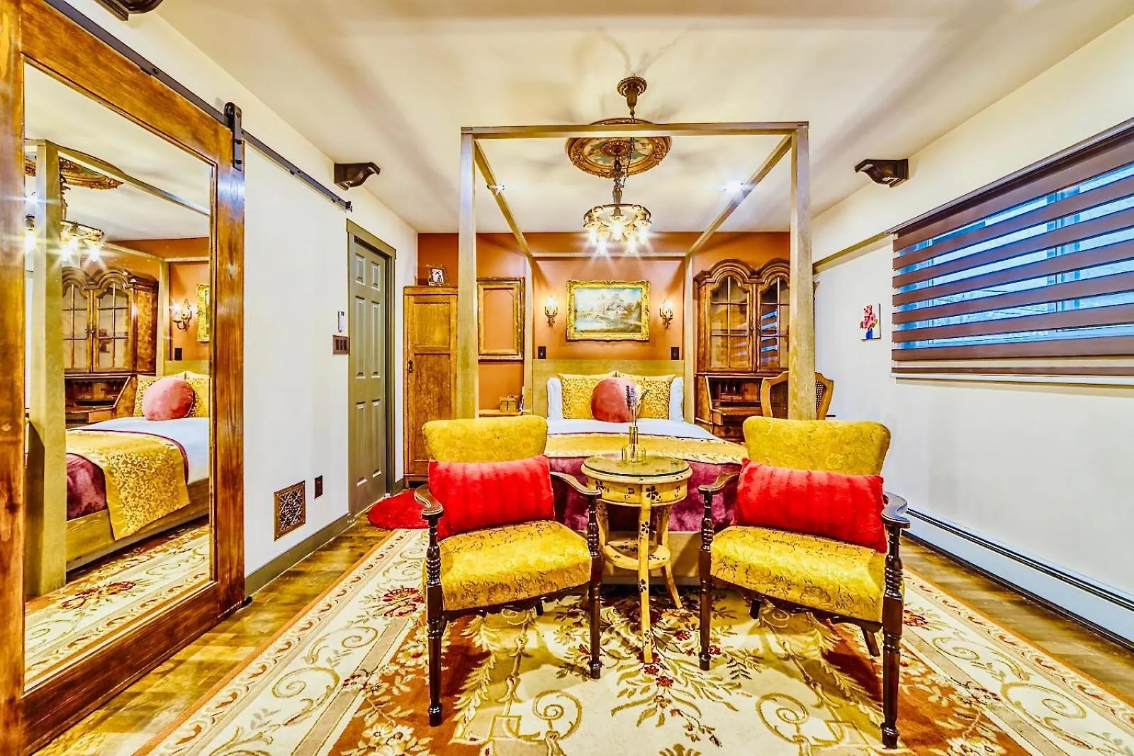 بيت ضيافة Neocolonial Nouveau Kensington Vacation Home فانكوفر