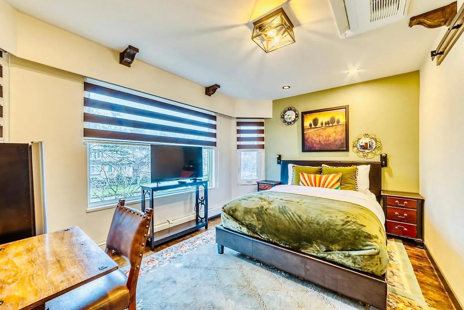 بيت ضيافة Neocolonial Nouveau Kensington Vacation Home فانكوفر