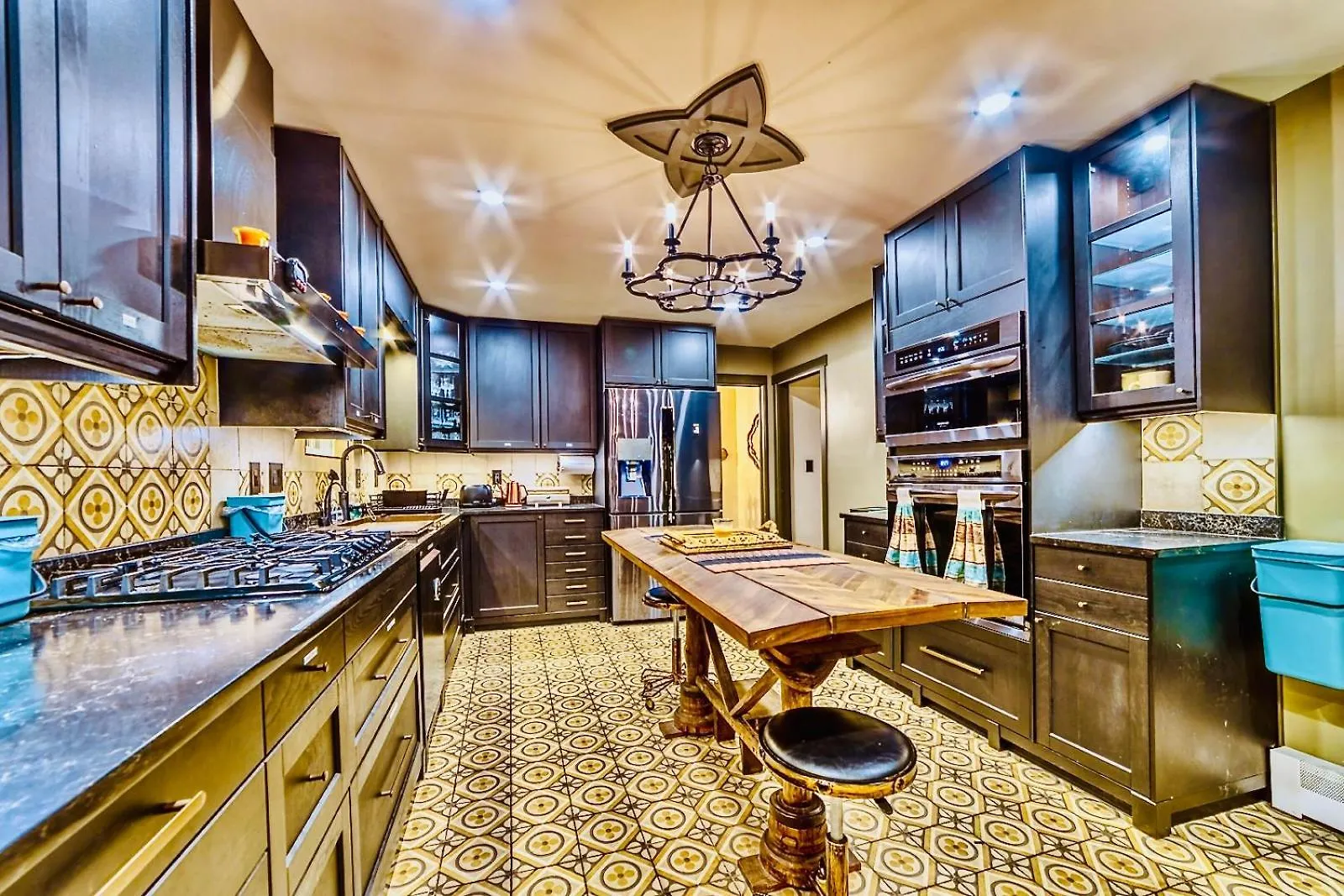 Neocolonial Nouveau Kensington Vacation Home فانكوفر بيت ضيافة